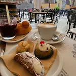 Oltremare فندق مبيت وإفطار 4*