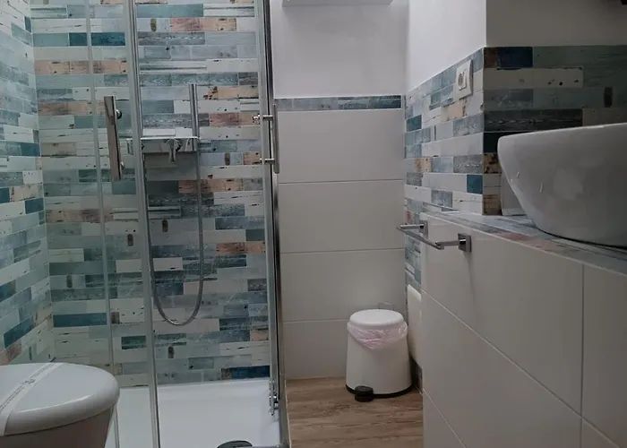 Alojamento de Acomodação e Pequeno-almoço Oltremare 4*