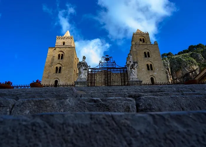 לינה וארוחת בוקר Oltremare 4*